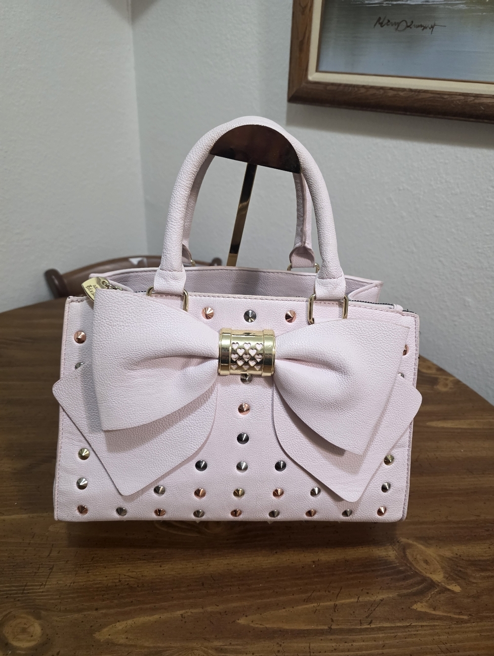 Betsy Johnson Studded Doublr Big Bow Stachel ,in Thd Color Blush Pink